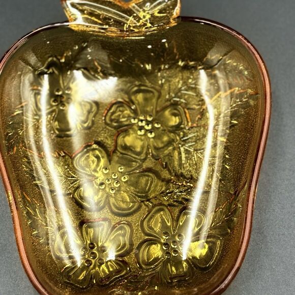 Vintage Indiana Carnival Glass Floral Embossed Apple Dish - Picture 6 of 7